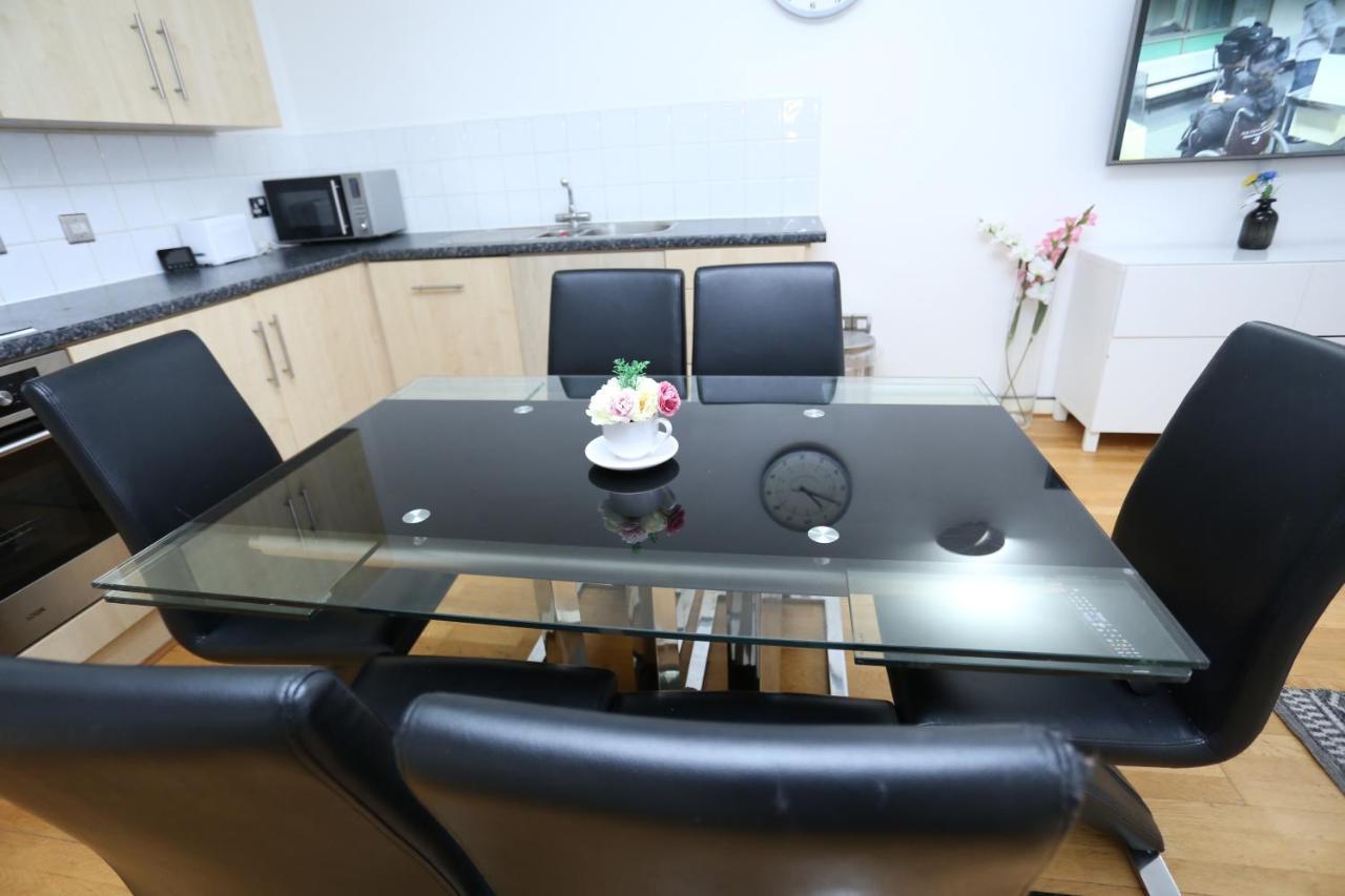 Gorgeous 2 Bedroom 2 Bathroom Woolwich London Exterior foto