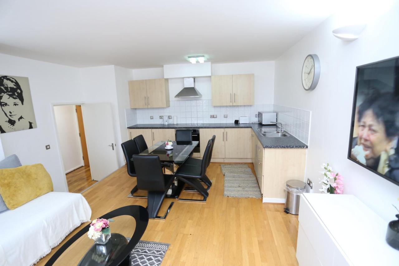 Gorgeous 2 Bedroom 2 Bathroom Woolwich London Exterior foto